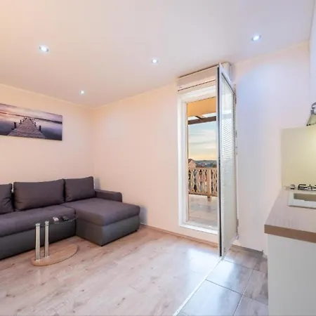 Bra I Premium With Outdoor Pool And Sauna Apartment