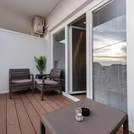 Apartmán Bra I Premium With Outdoor Pool And Sauna *