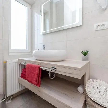 Bra I Premium With Outdoor Pool And Sauna Apartmán Sukošan