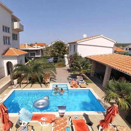 Apartment Bra I Premium With Outdoor Pool And Sauna Sukosan