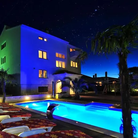 Bra I Premium With Outdoor Pool And Sauna *