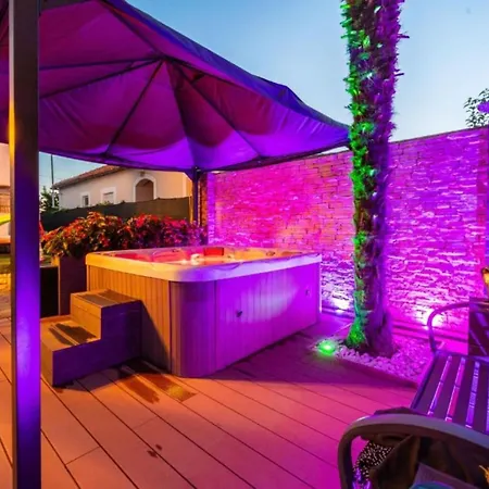 Bra I Premium With Outdoor Pool And Sauna Apartmán *